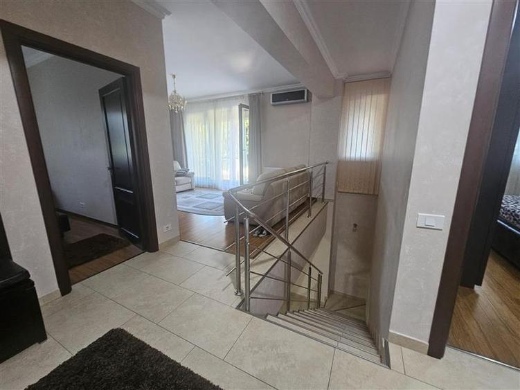 Vanzare 4 Camere Damaroaia Luptatorilor duplex 2 Etaje