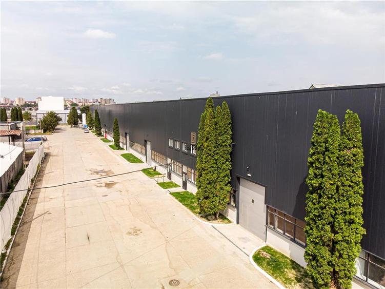 Spatiu Industrial - 4200 mp - Productie - Depozitare - Distributie