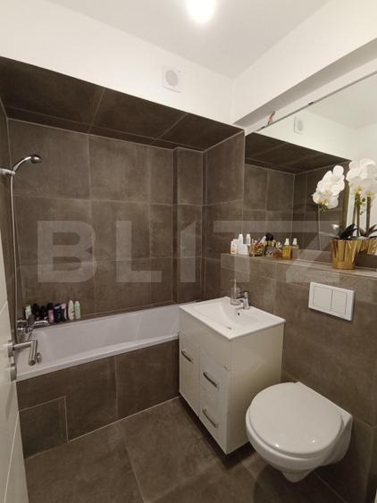 Apartament de vanzare cu 3 camere, 68 mp, zona Modern