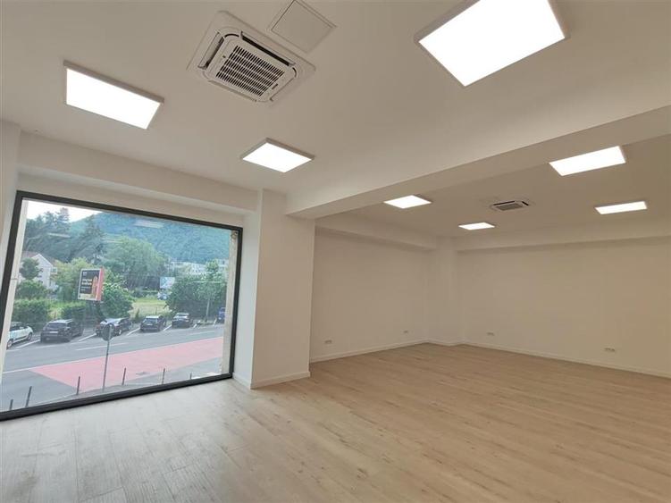 Spatiu comercial Centrul Civic