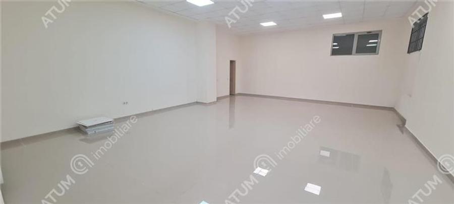 Spatiu comercial cu vad 132 mp utili si 6 locuri de parcare Turnisor