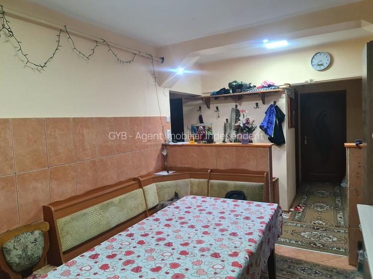 Apartament spatios cu 4 camere, 2 balcoane – Marghita, zona Penny - 4