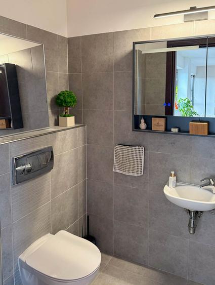 Pipera: Apartament cu 4 camere cu o vedere superba catre Padurea Baneasa !