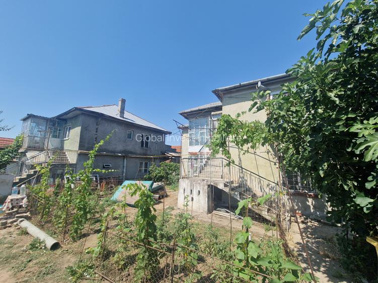 km 4-5 -Casa  P+1  cu teren 326mp avand deschidere 12ml- 115.000euro - 9