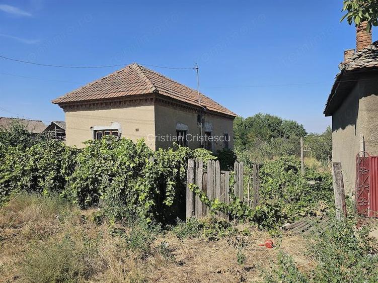 Casa de vânzare +Pământuri - 5