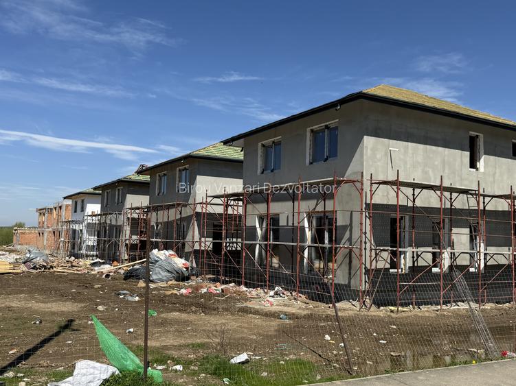 Vila individuala padurea Rosu/complex Ayan/comision 0 - 18
