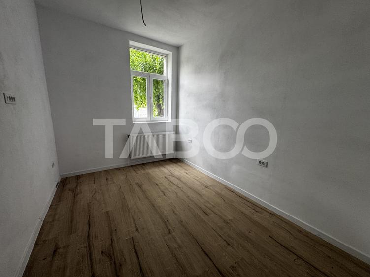 Apartament renovat la casa 3 camere 60 mpu pivnita Piata Cluj Sibiu