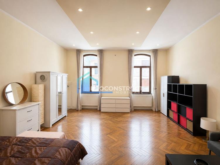 Apartamet 2 cam renovat, ultracentral, parcare privata, comision 0