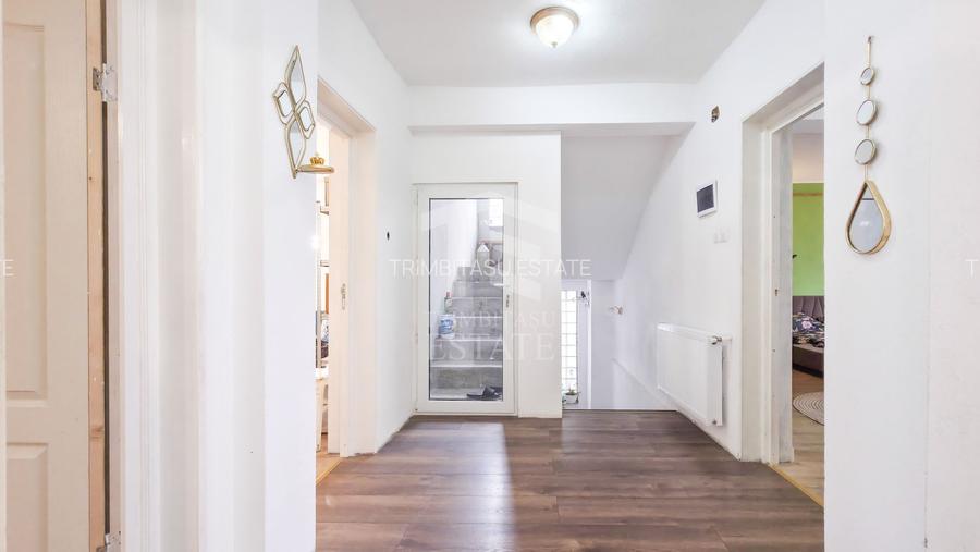 Casă 11 camere cu livadă | Dragomirești-Deal | De Închiriat - 5