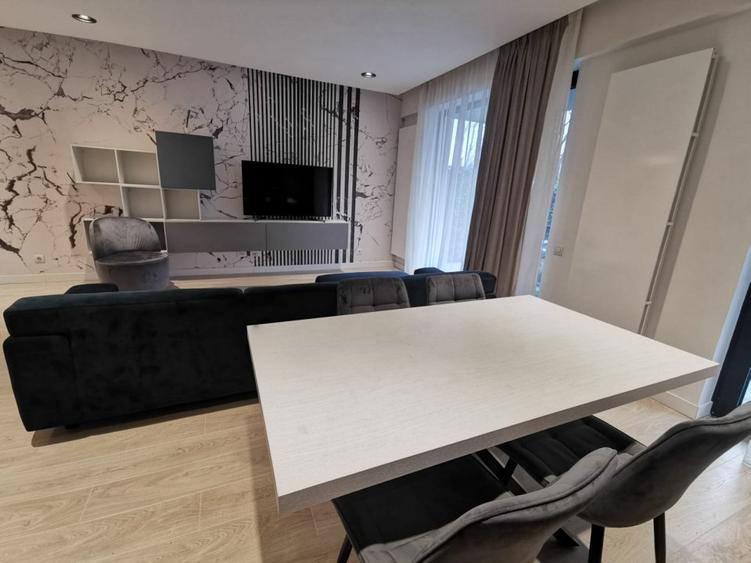 3 CAMERE CU CURTE, RESIDENCE5 EROU IANCU NICOLAE 122 LANGA OLIVETO/ PAZA 24H
