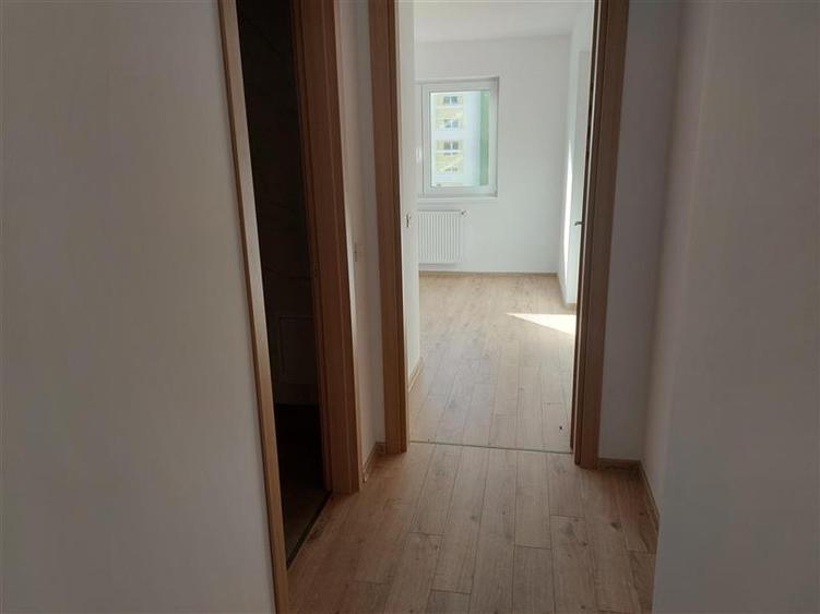 APARTAMENT 2 CAMERE IN TRACTORUL, LA 50 M DE CORESI MALL