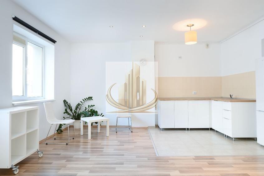 Apartament 3 camere | 2 băi | 84 mp | Etaj 10 Sector 4