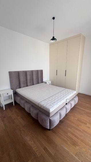PENTHOUSE EXCLUSIVIST - MOBILAT  - GATA DE MUTARE