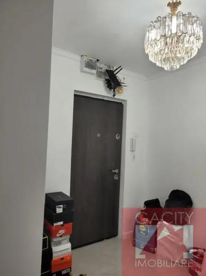 Apartament 2 cam Pantelimon zona Delfinului