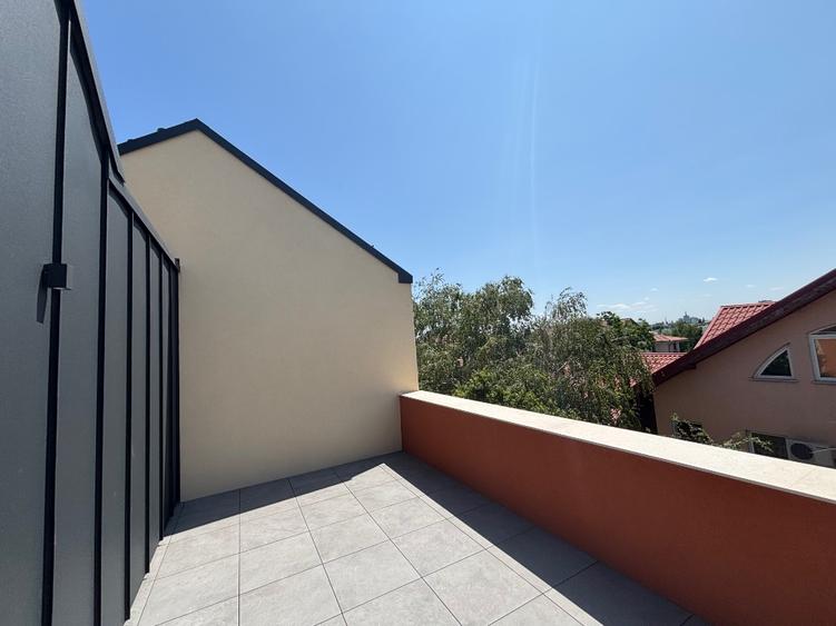 Vila noua, 4 camere, complex case, Petrom City, Genesis School, Deutsche Schule