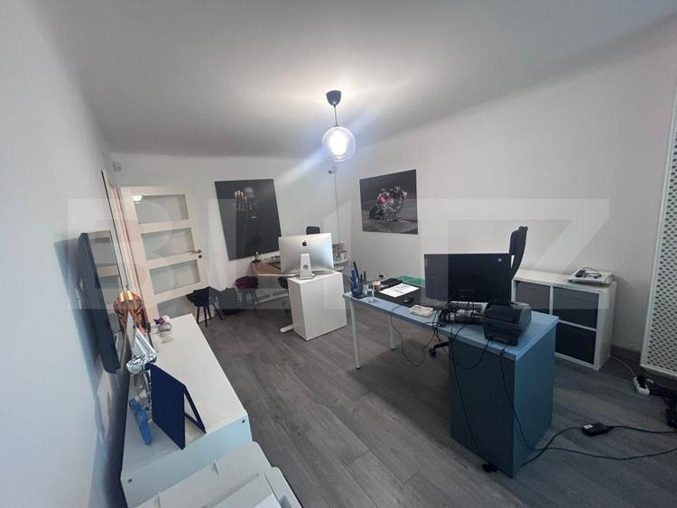 Apartament cu 4 camere, decomandat, etaj 1, 84,45 mp, zona Sara