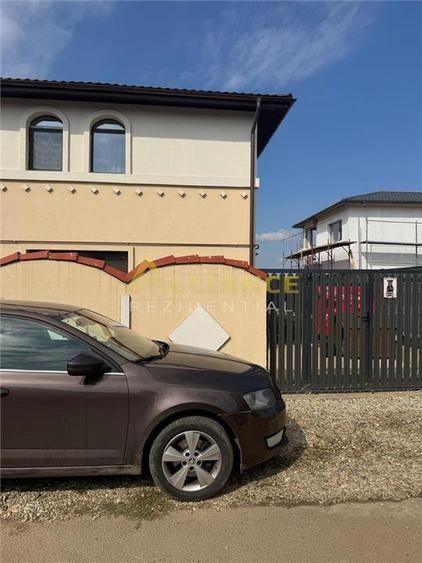 Casa deosebita cu 5 camere in Berceni – Mobilata, Utilata, Dormitor la Parter si