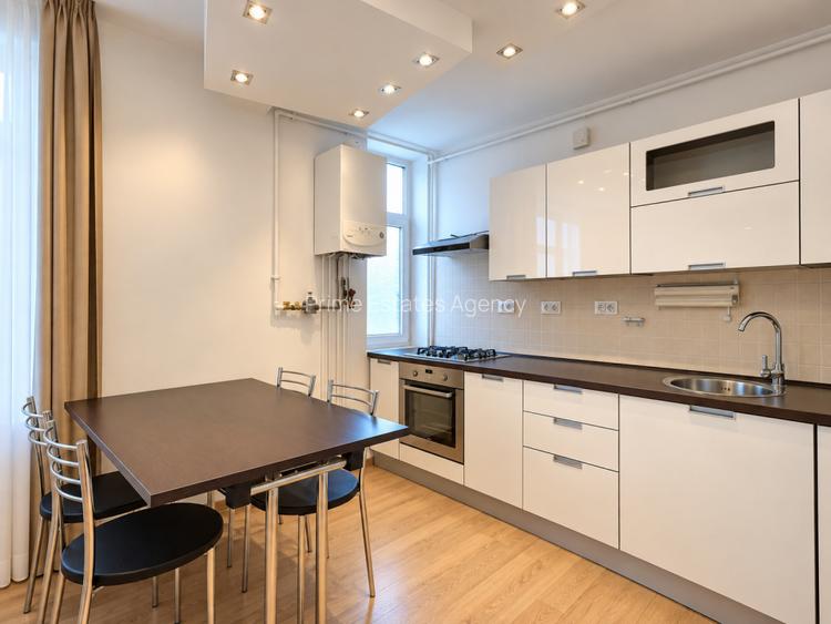 Închiriere Apartament cu 2 Camere Ultracentral | BNR-Centru Istoric - 4
