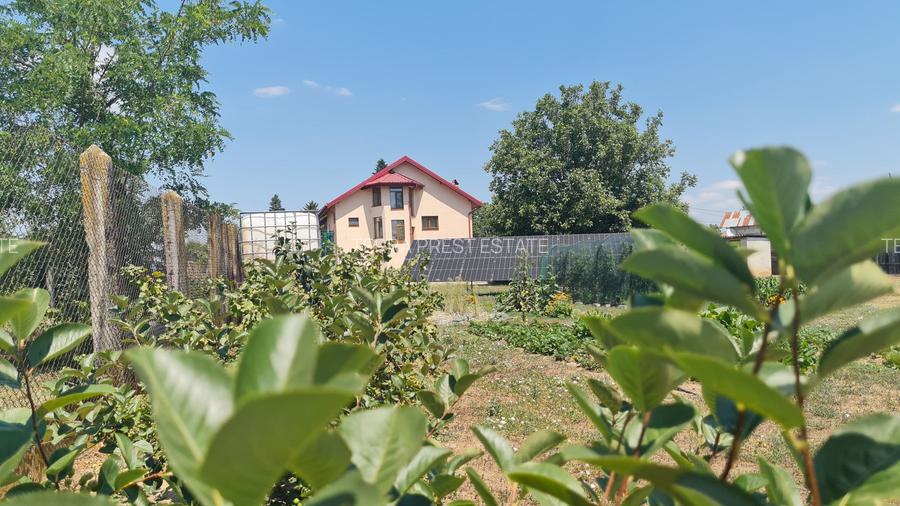Vila impozanta in zona linistita la 15 minute de capitala! - 9