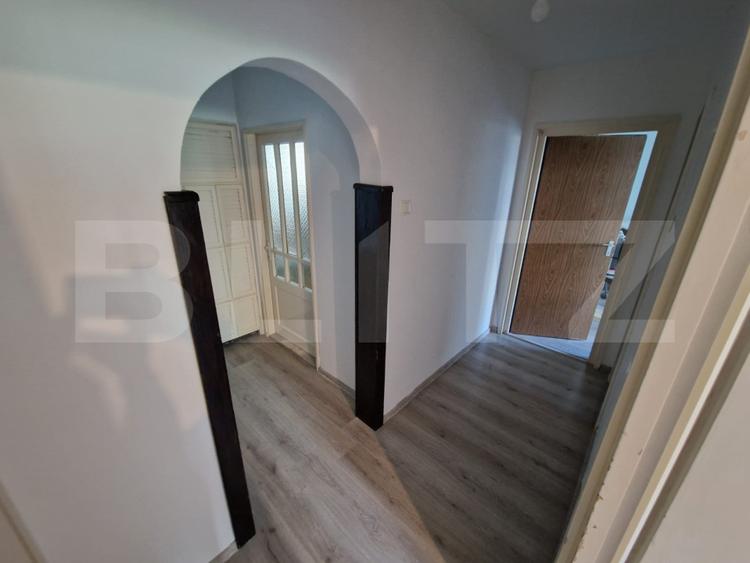 Apartament 3 camere, 65 mp, decomandat, 2 bai, zona Primăverii, Manastur