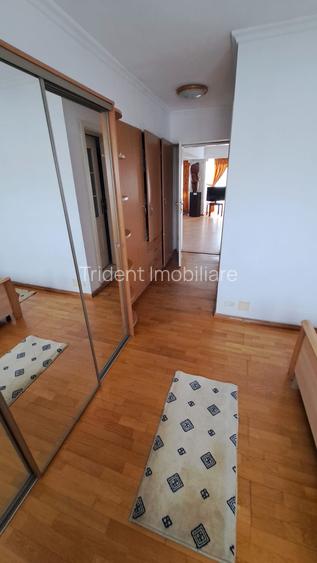 3 camere / Bd. Decebal – Alba Iulia / Unirii - 4