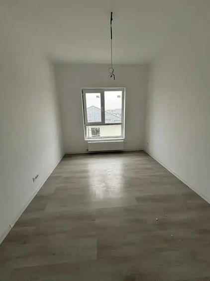 Vila 4 Camere P+1De Vanzare | Individuala  Complex Rezidential | Curte