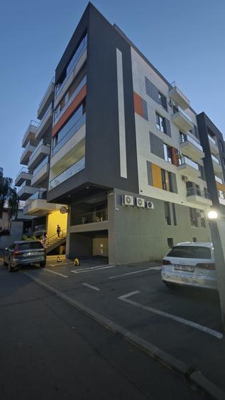 Garsoniera Dristor - Metrou - Ale.Florin Ciungan 17 - Centrala Proprie - Parcare