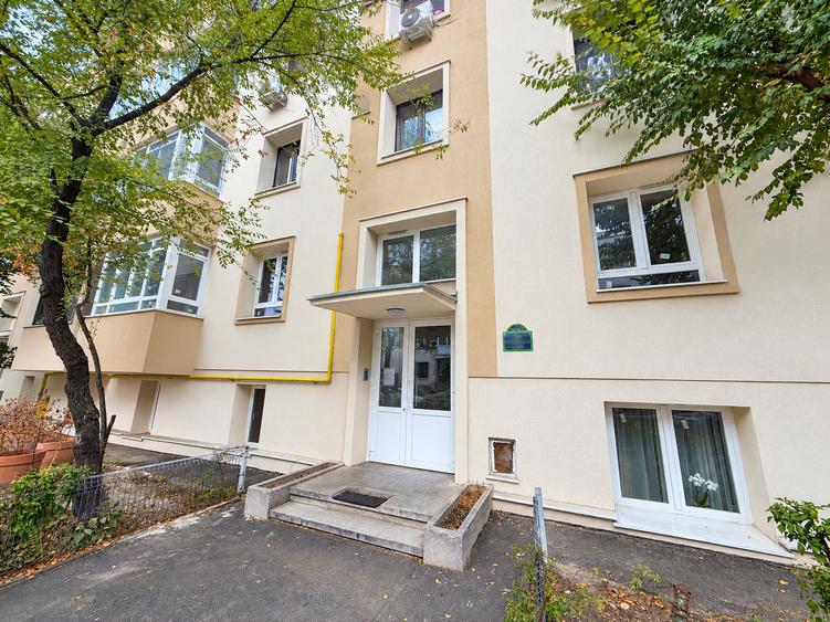 Ceaikovski | 63 mp + balcon | Parter inalt | Reabilitat termic
