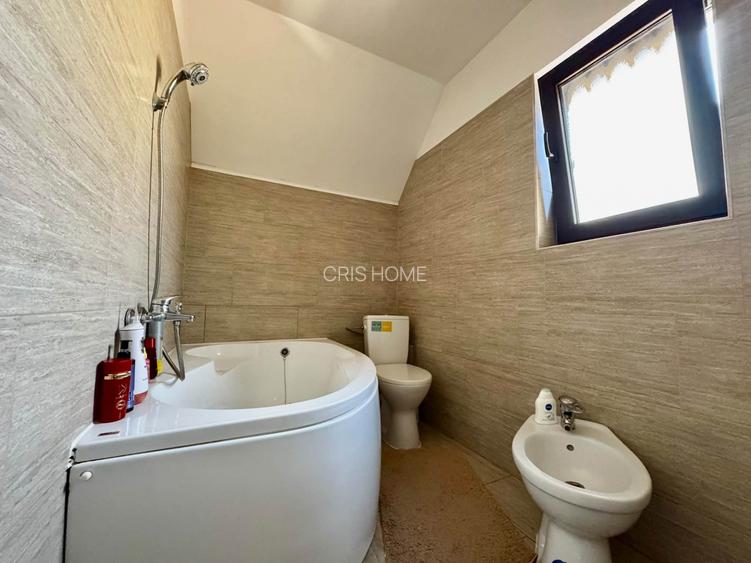 CASĂ INDIVIDUALĂ | GIROC | 5 CAMERE | 100 MP UTILI | TEREN 250 MP - 5