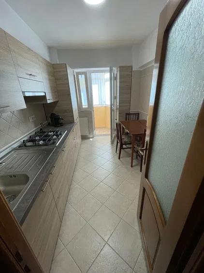 Apartament 3 camere Zona Inspectoratului Scolar - etaj 3/4 -75 mp