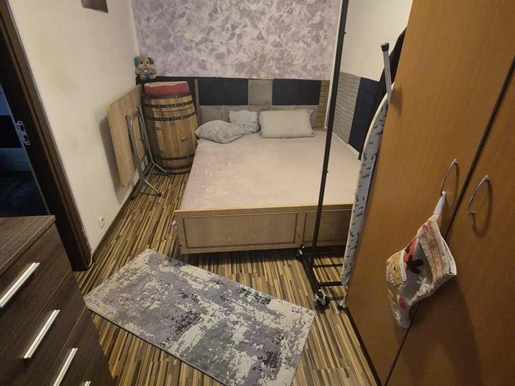 Apartament 3 camere, semidecomandat, Valea Rosie