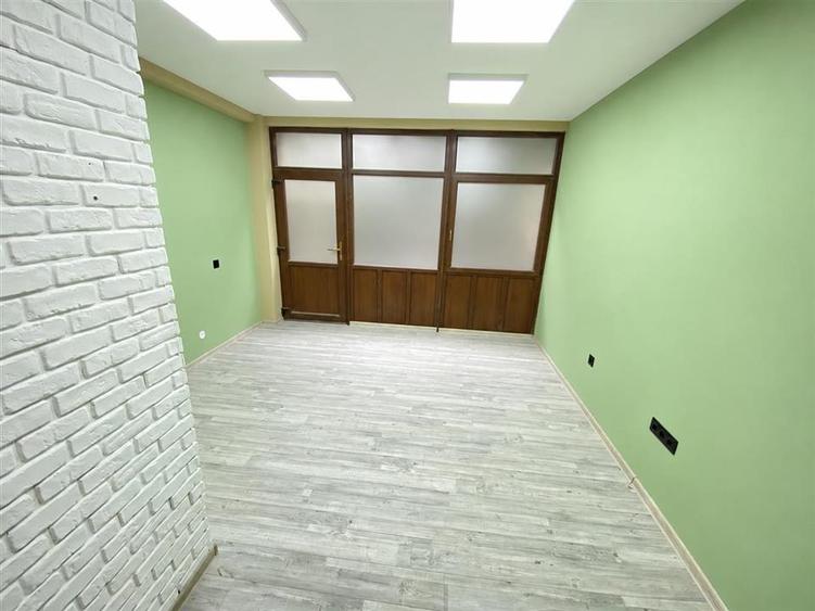 Spatiu comercial 30 mp zona Centrala