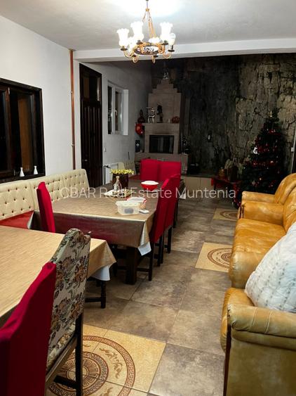 Vand Pensiunea Stanca Vulturului Dambovicioara, 2020, 350 mp utili, 390 000 eur - 2