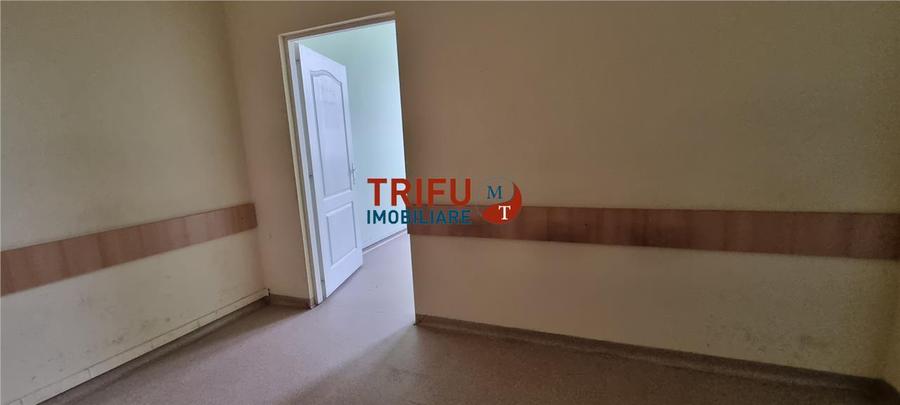 Spatiu comercial 270 mp de inchiriat Cetate pretabil clinica medicala