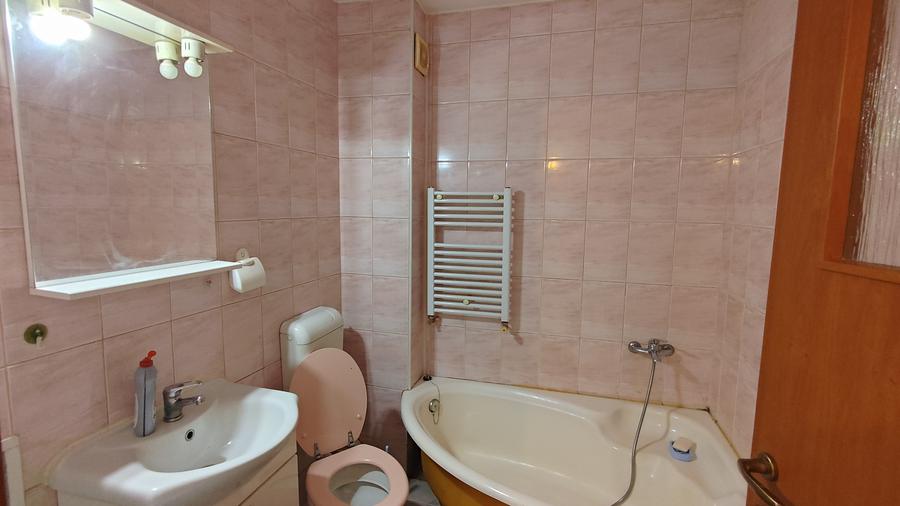 Garsoniera etaj 3 cu balcon in Sibiu cartier Hipodrom