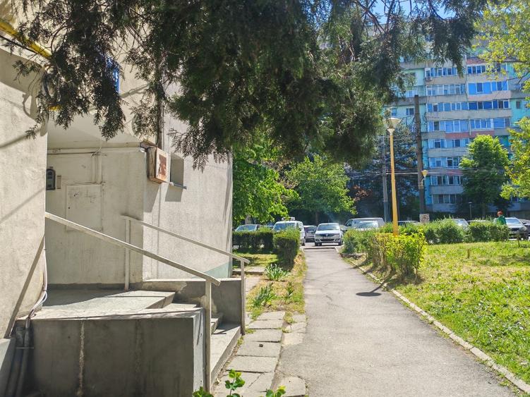 Apartament 2 camere , decomandat , Tomis Nord - Cismelei - Sat Vacanta