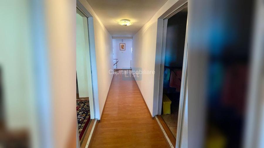 Casă 8 camere în Coiciu | 2 bucătării | 3 băi | Parcare 2-3 mașini - 12