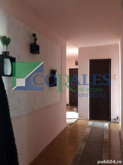 Zona Mircea cel Batran. Etaj intermediar.