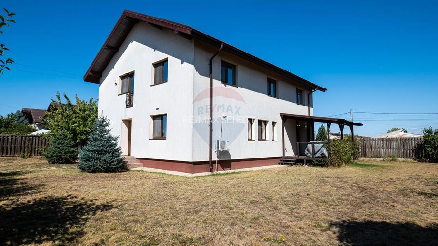 Branesti - vanzare vila deosebita cu 4 camere- Autostrada Soarelui - 2