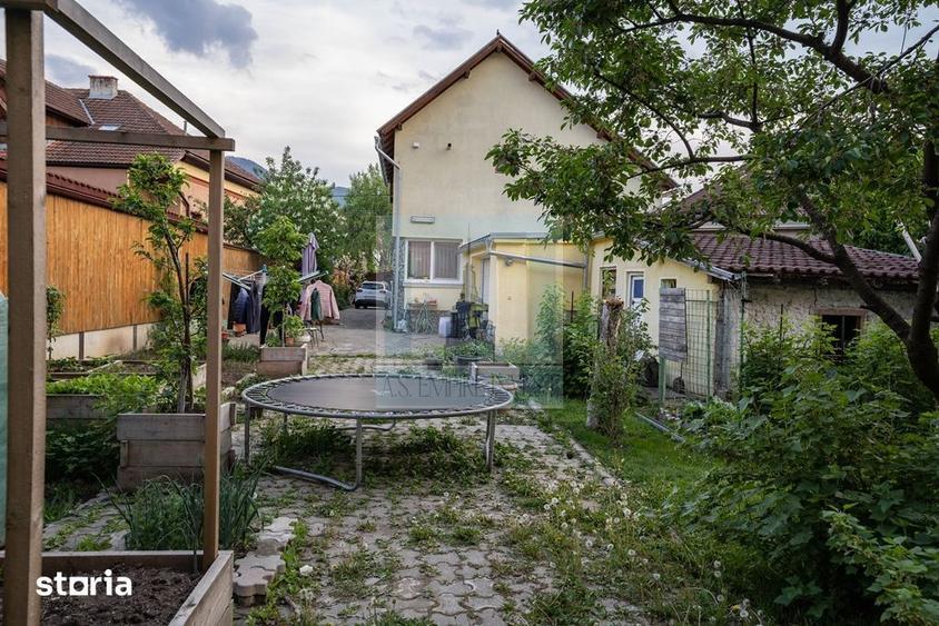 Casă/Vila de vânzare/ zona Sacele
