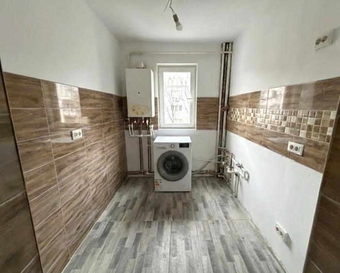 Apartament 2 camere RENOVAT, etaj 3/4, CT, incalzire pardoseala, Mircea