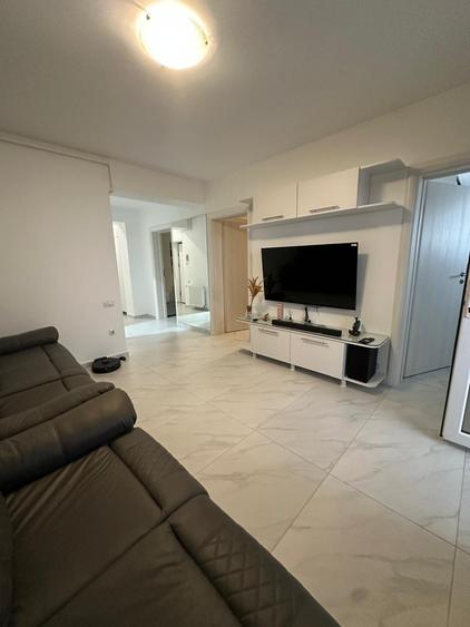 Apartament 4 camere de Vanzare Bragadiru ( zona foarte buna )