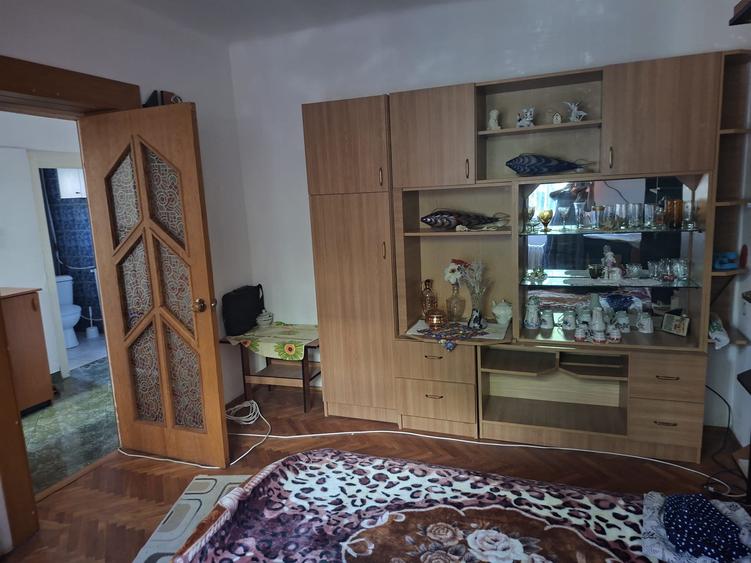 Casă tip duplex D+P+1E+M de vânzare – Ploiesti, Strada Granitului