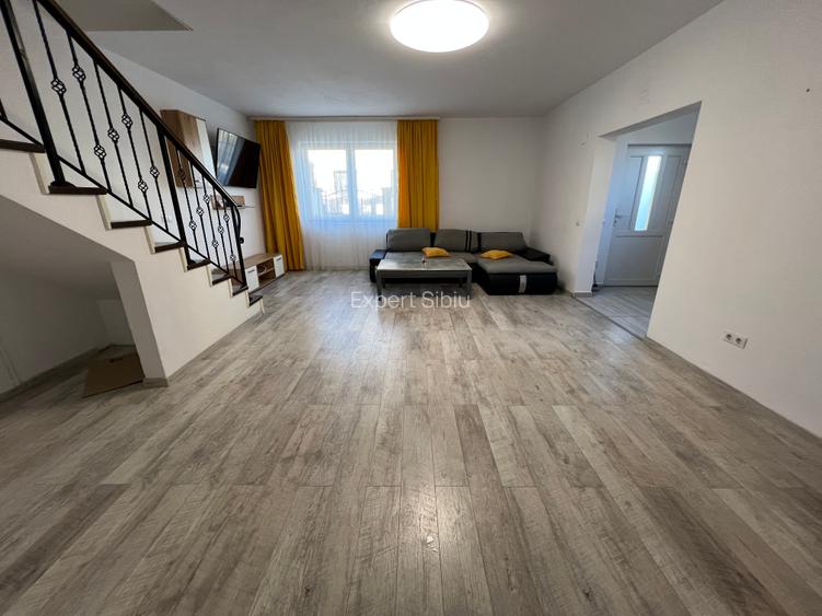 INCHIRIEZ casa 4 camere, tip duplex,renovata,zona Turnisor - 2