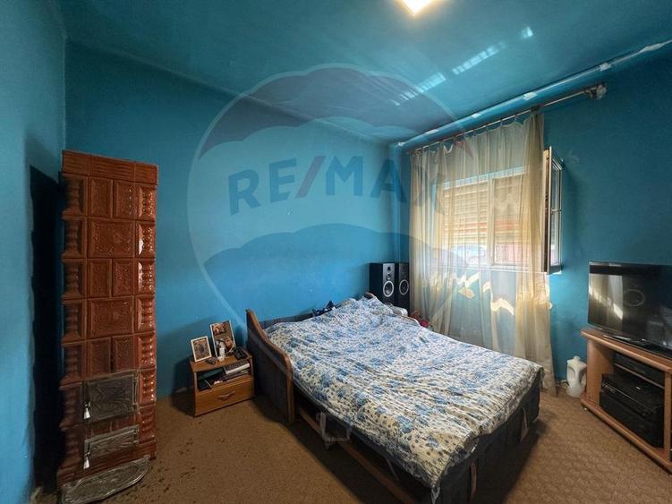 Vanzare casa în zona Sega-teren 450mp pozitionare excelenta / pe colt