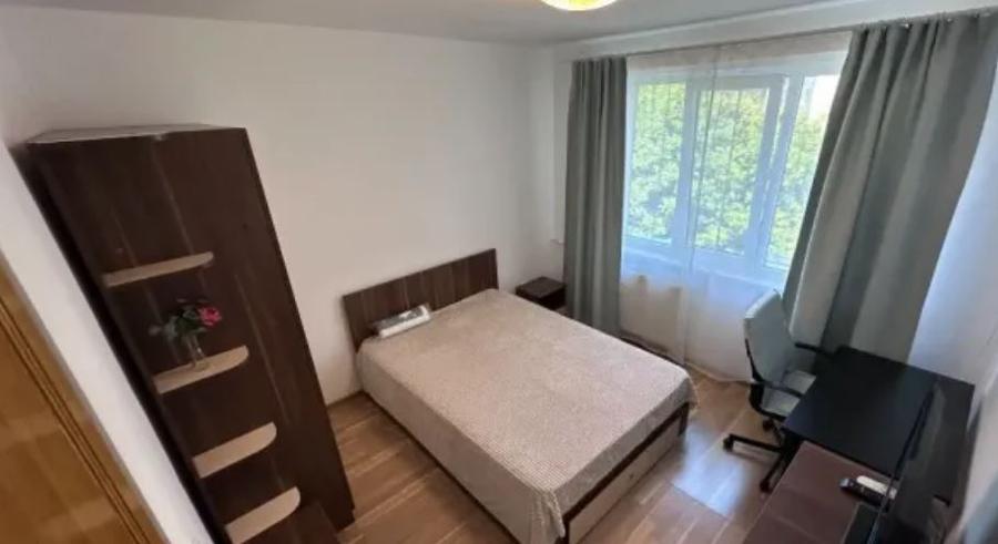 Apartament 3 Camere,Dristor metrou,decomandat,2 balcoane,et.3/10,mobilat,utilat