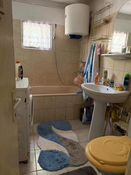 Casa de vanzare, 65 mp, toate utilitatile, 1600 mp teren, zona Perisor