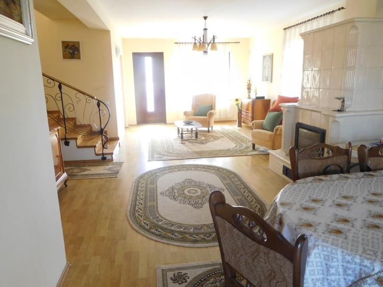 Casa individuala, teren si livada