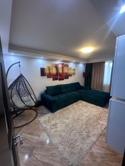 Apartament 3 camere de vanzare Dristor