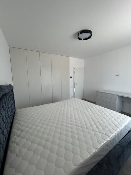 Apartament cu 3 camere complet mobilat, in bloc nou!
